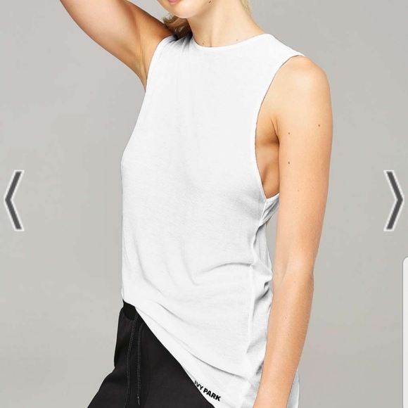 Ivy Park Layered Back White L Tank Top - Picture 3 of 12